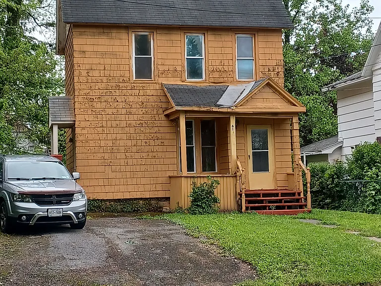 Perry St — Photo 11