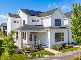 427 Old Farm Rd, South Burlington, VT 05403