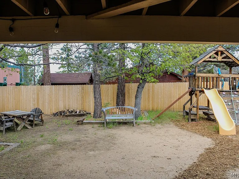 684 Butte Ave — Photo 32