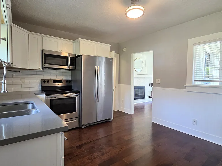 8143 10th Ave SW — Photo 12