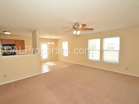 2nd image of 2103 Dutch Elm Dr
