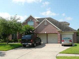 15807 Lake Loop Dr, Cypress, TX 77433