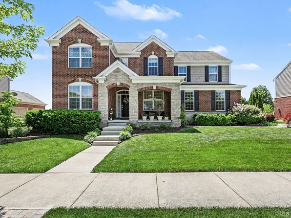 51133 Federal Blvd, Canton, MI 48188