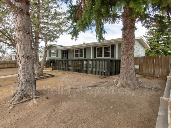 1622 Oxford Dr, Cheyenne, WY 82001