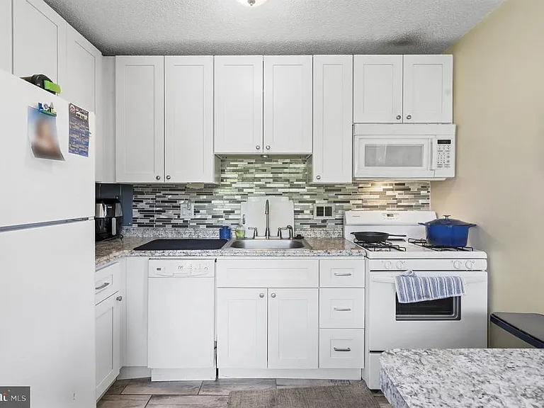 526 Playa Del Sol — Photo 4