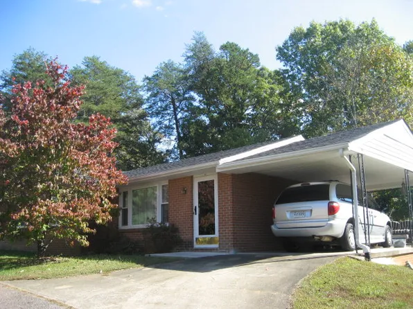 331 Wimbish Dr, Danville, VA 24541