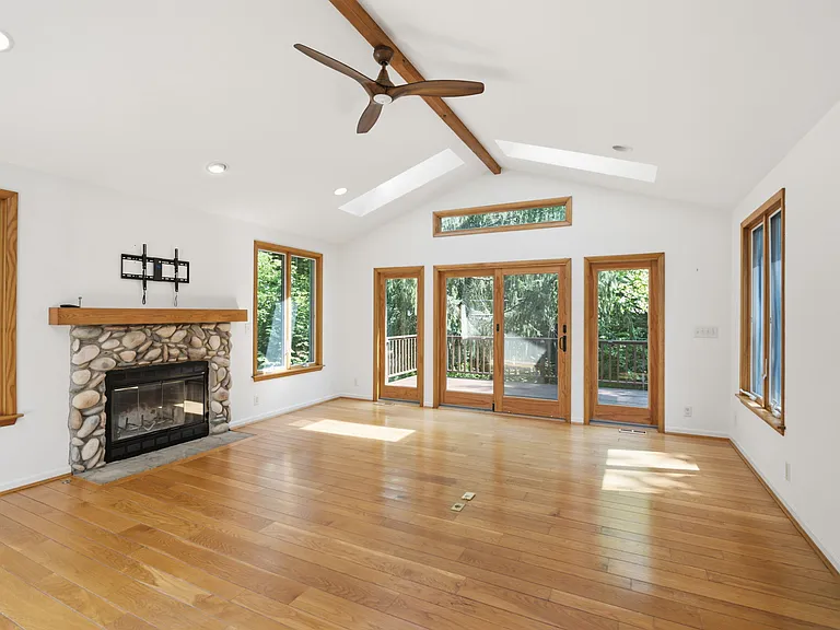 7767 Shawnee Run Rd — Photo 8