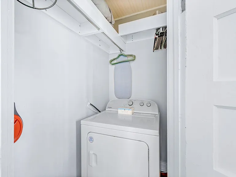 7 Park Ave — Photo 20
