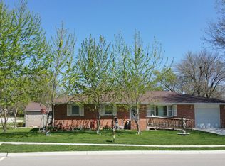 108 S Chestnut St, Hickman, NE 68372