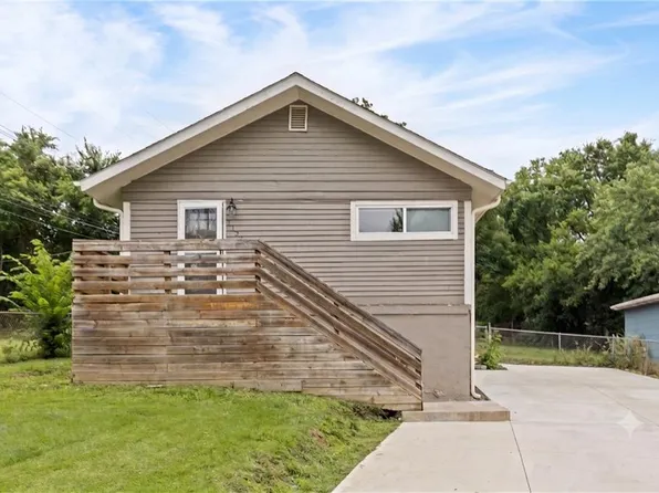 1131 N 49th Ter, Kansas City, KS 66102