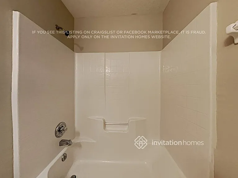 1266 N Ridge Blvd — Photo 19