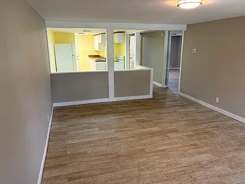 209 2nd St #2 Photo 1