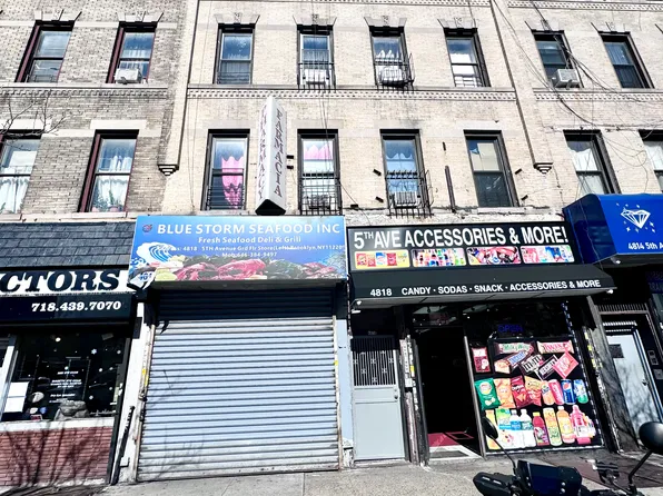 4818 5th Avenue image 2 of 3