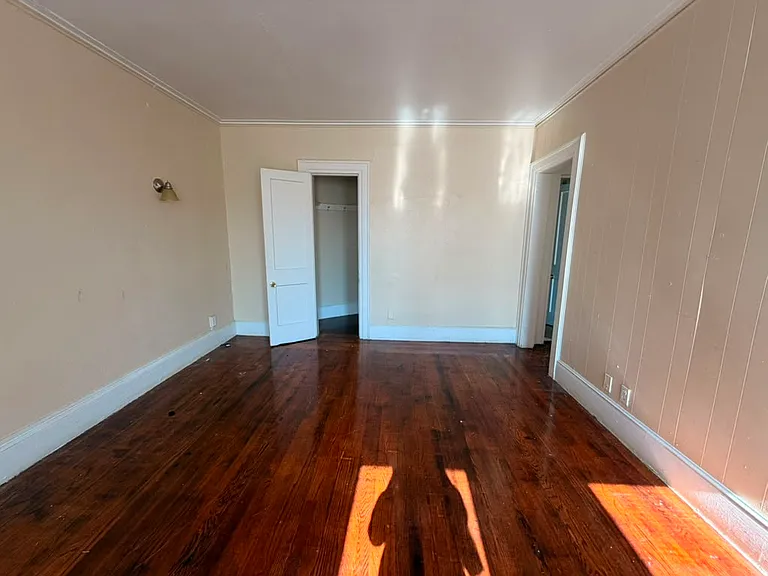 703 Howard Ave #4-2A — Photo 2