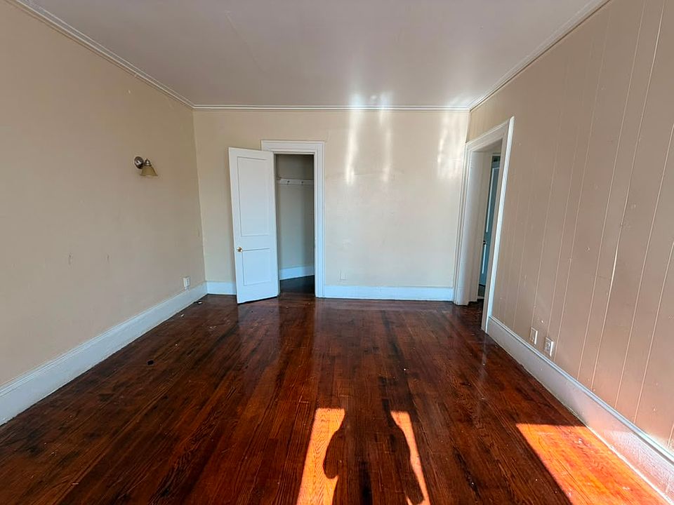 2nd image of 703 Howard Ave #4-2A
