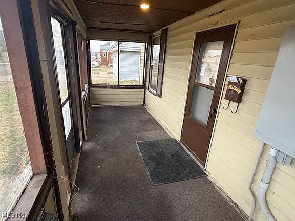 5th image of 807 Clement Ave