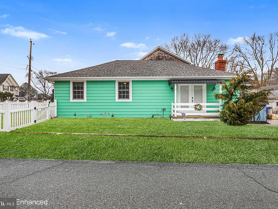 1st image of 20587 Bay Rd