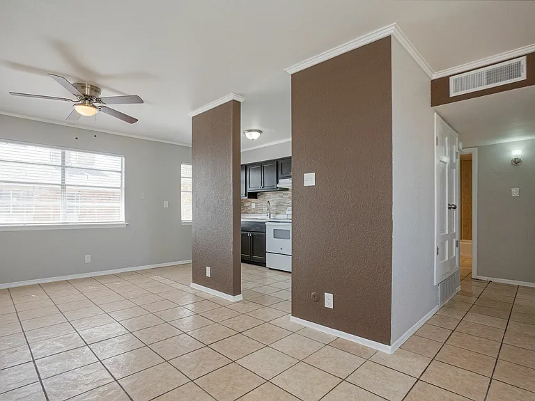3313 Johnson Ave #16 — Photo 5