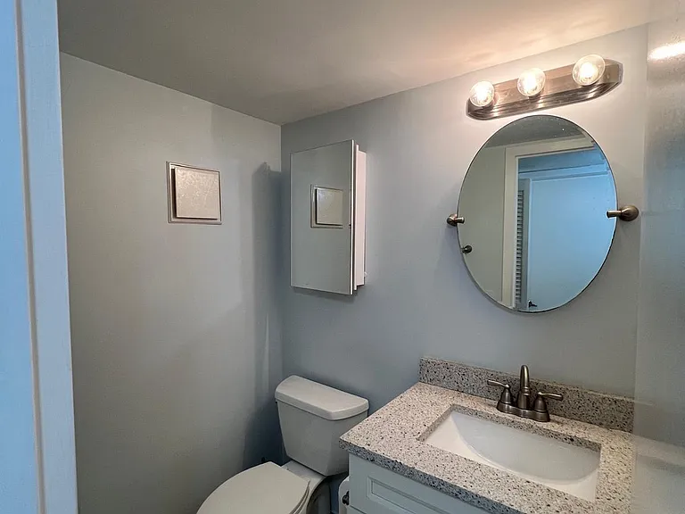 43 Fanshaw Way #B — Photo 8