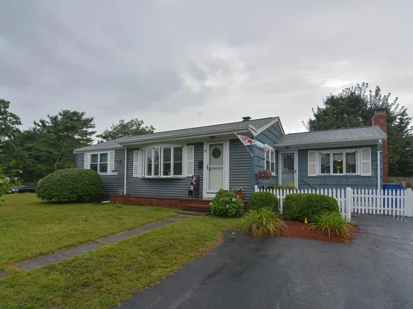 19 Alden Avenue, Buzzards Bay, MA 02532