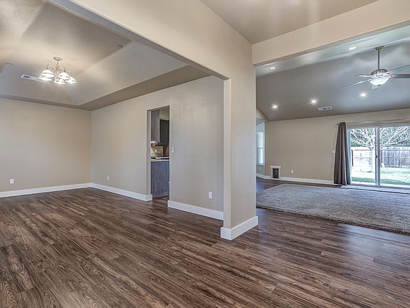 5th image of 7450 Redamonti Ln