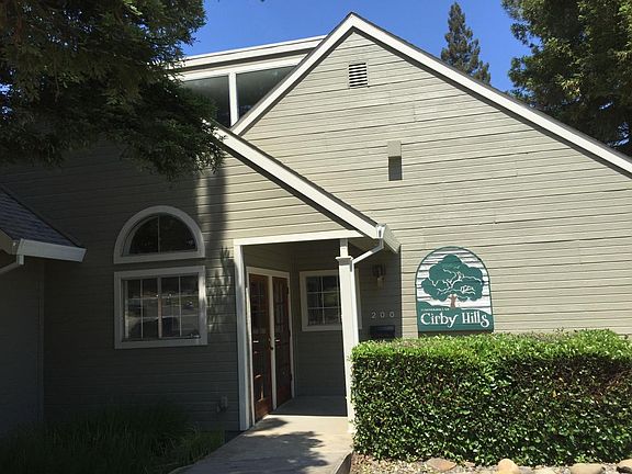 4th image of 232 Live Oak Cir
