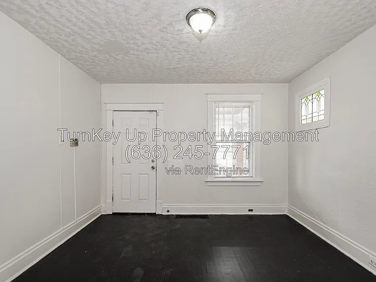 6997 Edison Ave — Photo 6