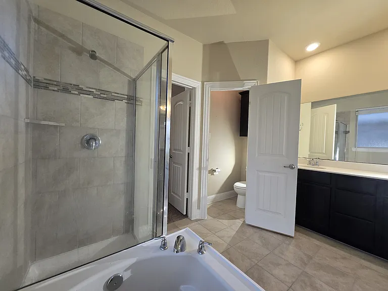 3913 Tunstall Dr — Photo 15