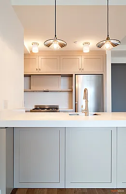 Sold by Modern Spaces | media 18