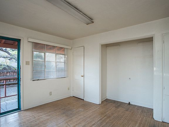 3rd image of 1816 Lead Ave SE APT 4