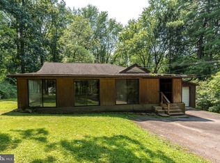 1426 Schoolhouse Rd, Perkasie, PA 18944