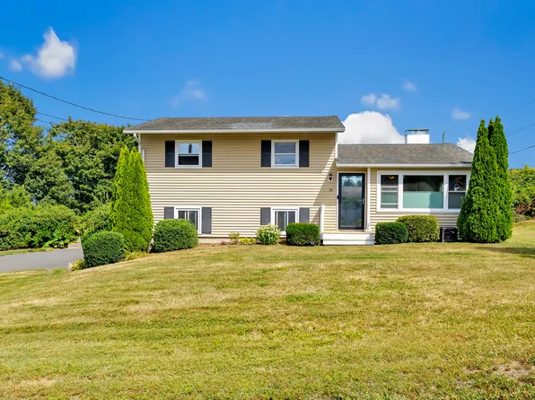 16 Pleasant View Road, Derby, CT 06418