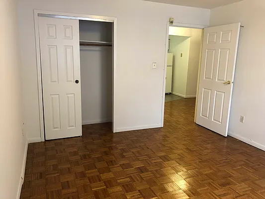 Rented by 18 REALTY | media 5