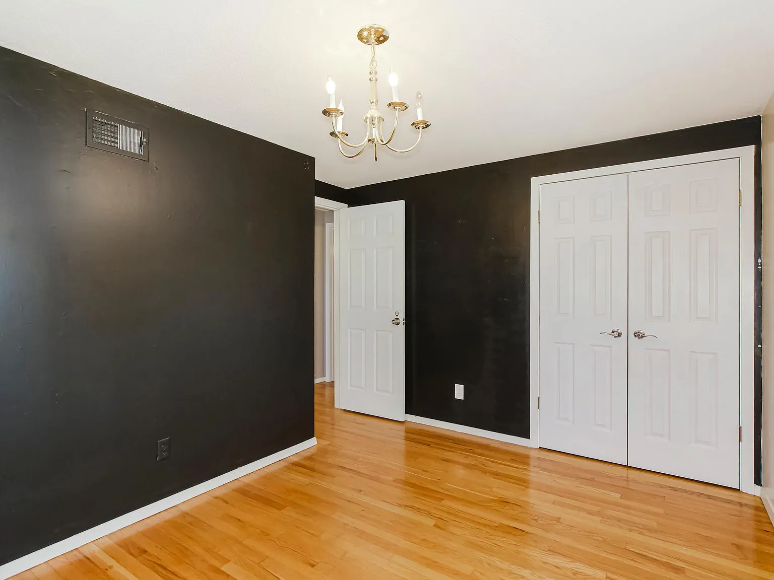 S Haden Dr, Independence — Photo 4