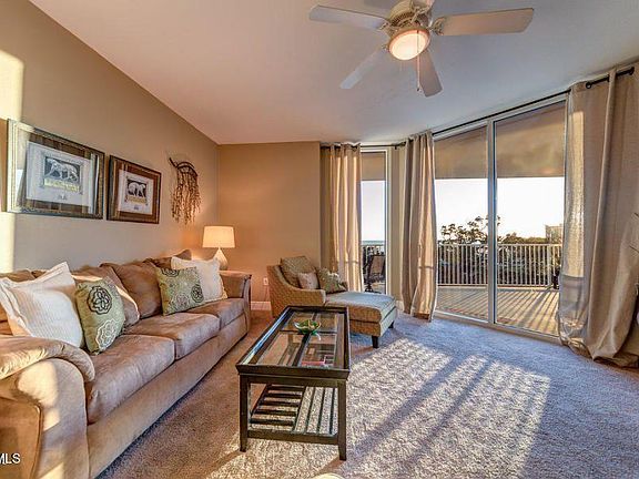 5th image of 2668 Beach Blvd