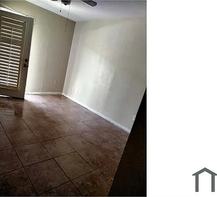 3625 Crestbrook Ct #1 — Photo 8