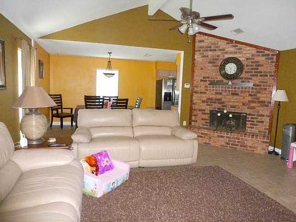 5th image of 5213 Arbutus Ct