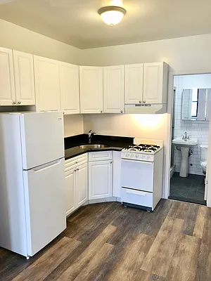 Rented by Newcastle Realty Services | media 11