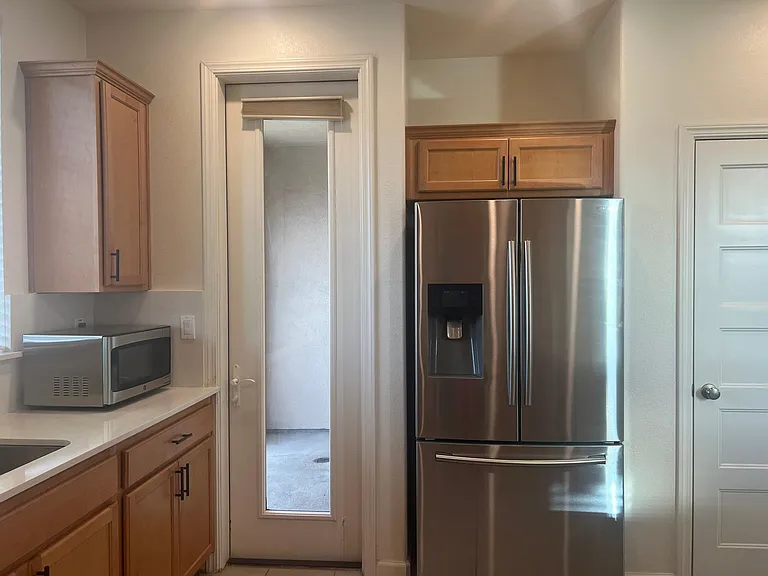 1033 Gabbiano Ln #1 — Photo 5