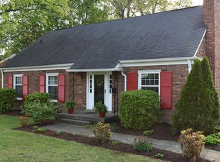 226 Bramton Rd, Bellewood, KY 40207