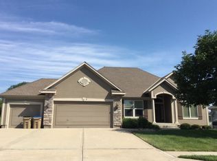 706 Bluestem Ct, Raymore, MO 64083