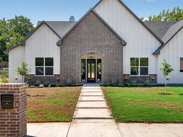 717 Easley St, White Settlement, TX 76108