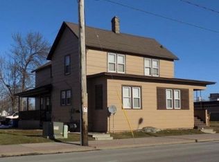 632 3rd St #C, Menasha, WI 54952