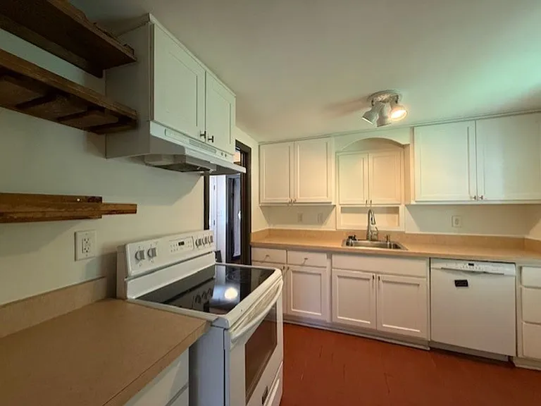 151 W Prospect Ave — Photo 7