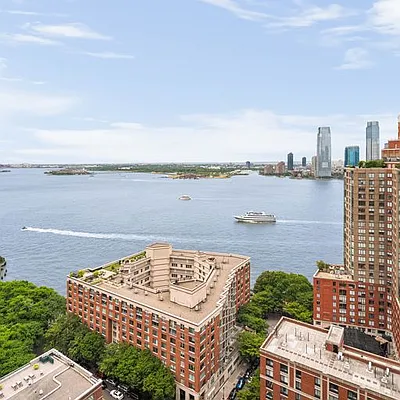 Sold by Douglas Elliman | media 29