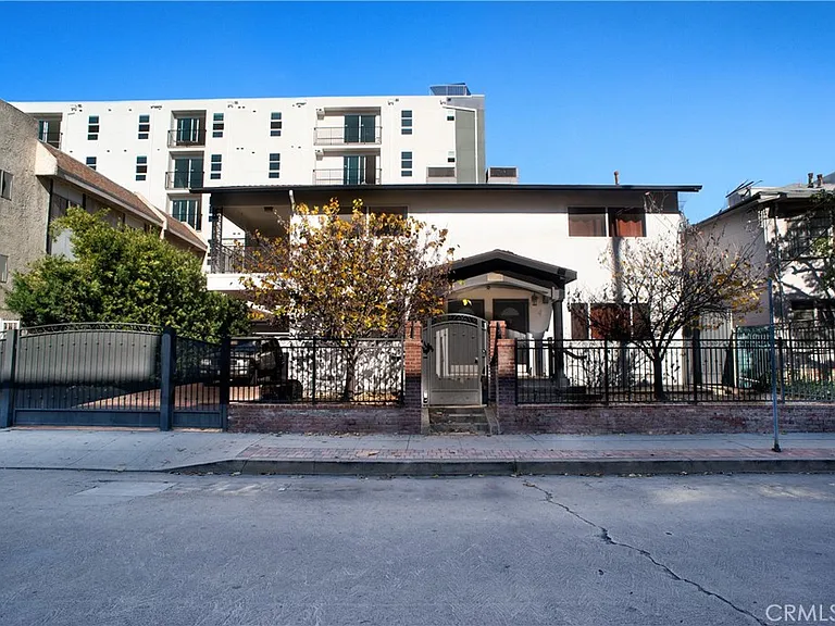 11267 Otsego St — Photo 1