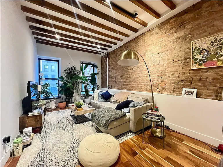 572 Atlantic Ave #3L — Photo 2