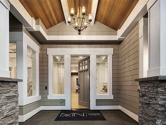 2nd image of 10639 SE 25th St