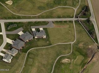 7019 Red Hawk Dr #9 & 10, Findlay, OH 45840