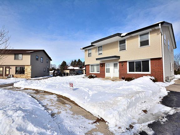 2nd image of 1421 Fleetfoot Dr #1423